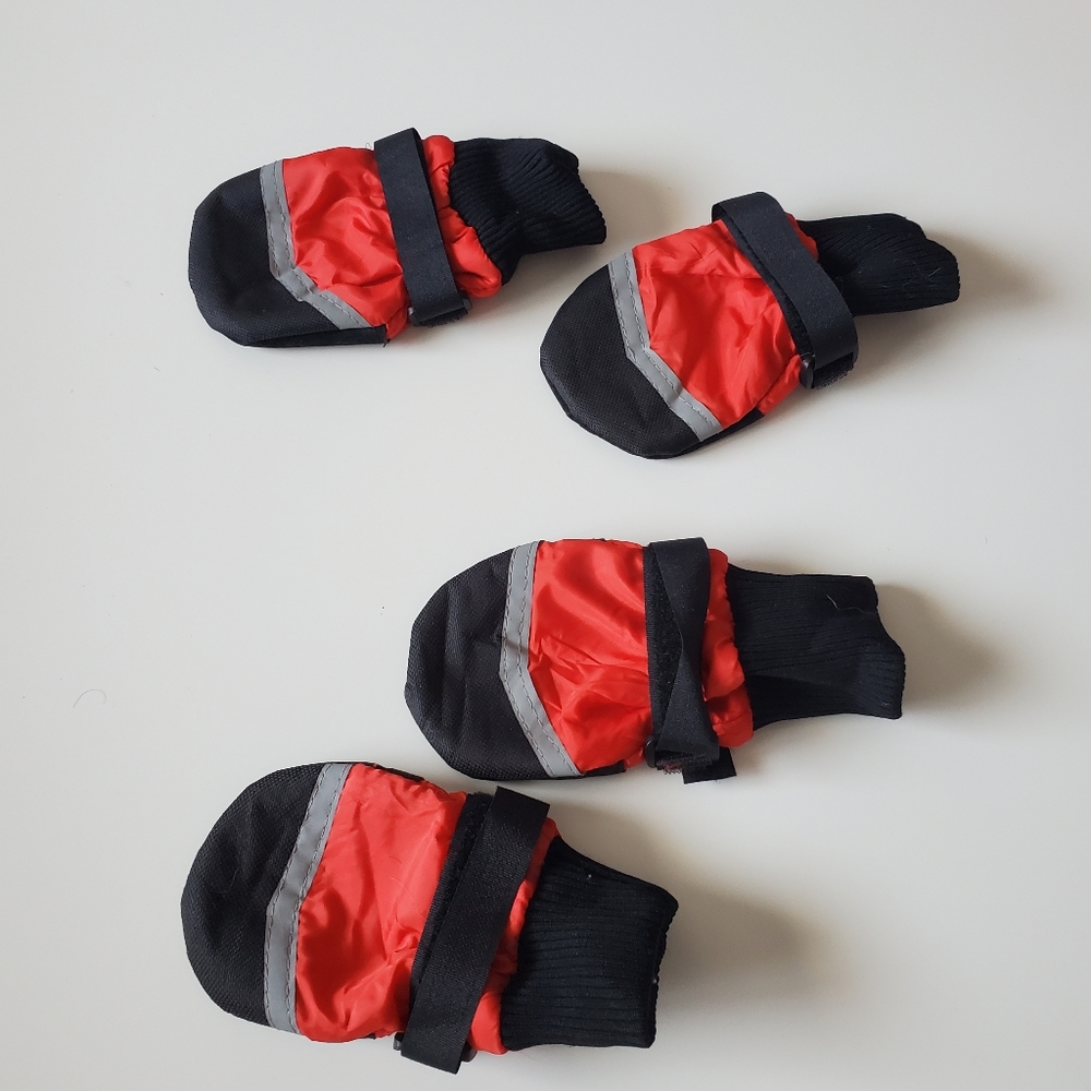 Dog boots ๐๐ข - Picture 2 of 3